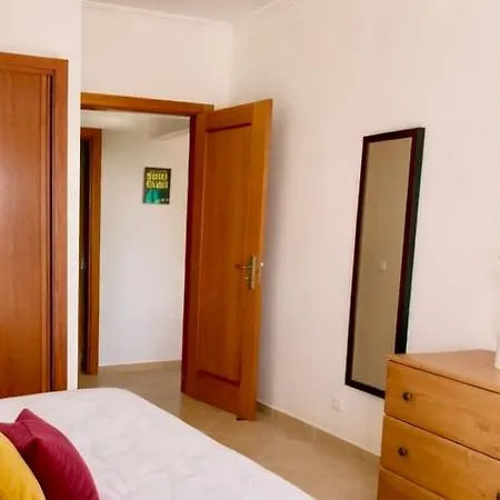 Casa Da 5 - St 2 Bedrooms , Amazing Sea View , Pool , Wifi * Senhora da Luz