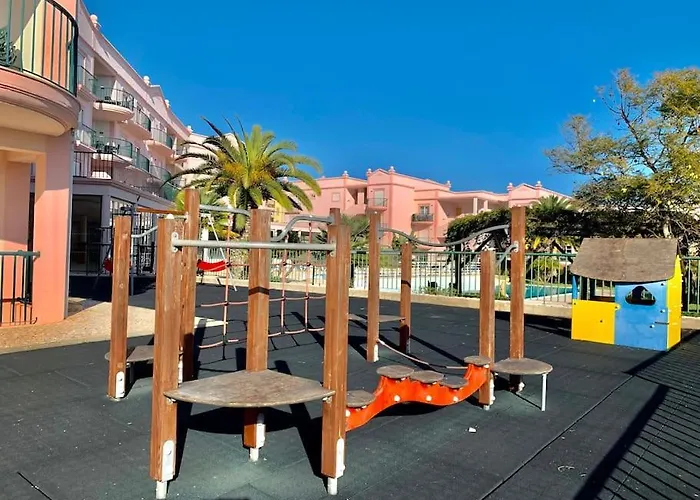 Casa Da Luz 5 - Sea View 2 Bedrooms Apt , Beach & Swimming-Pool Apartment Luz