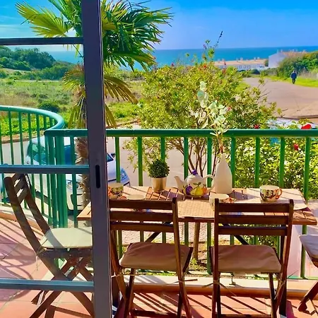 Casa Da 5 - Sea View 2 Bedrooms , & Swimming-pool * Luz