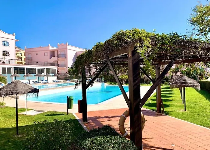 Casa Da 5 - St 2 Bedrooms , Amazing Sea View , Pool , Wifi * Luz